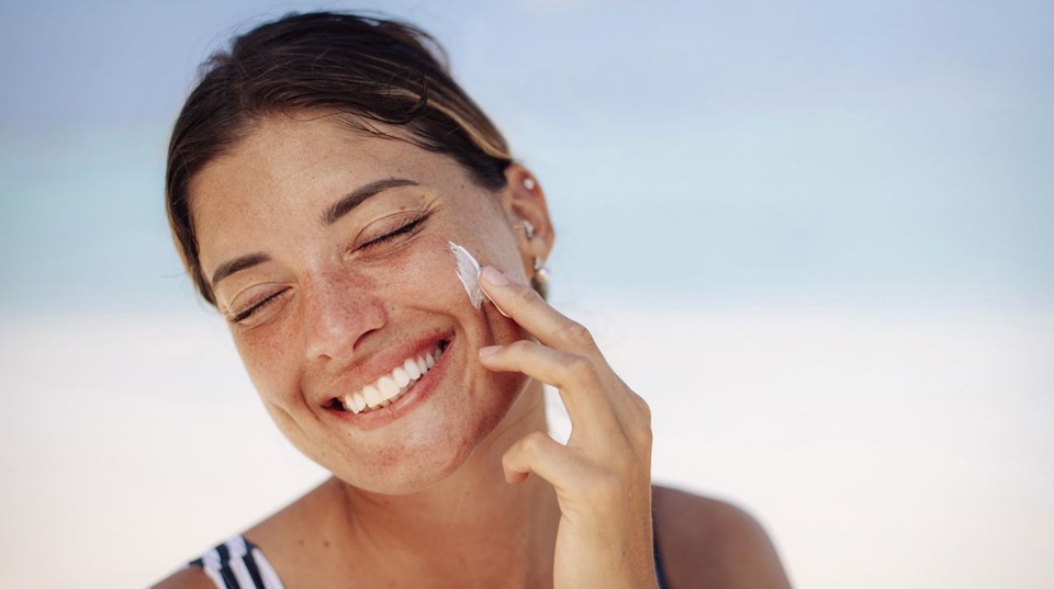 Los 5 mejores tratamientos para lucir perfecta antes de irte de vacaciones según la doctora Victoria Trasmonte, experta en medicina estética