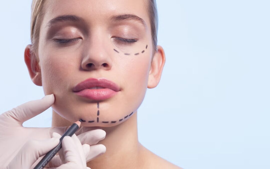 Primera consulta de medicina estética con análisis facial personalizado para elegir el tratamiento más adecuado y evitar riesgos innecesarios