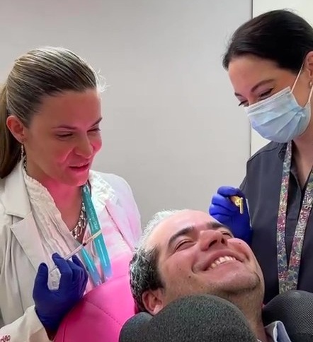 Mesoterapia capilar para hombres en consulta de la doctora Victoria Trasmonte